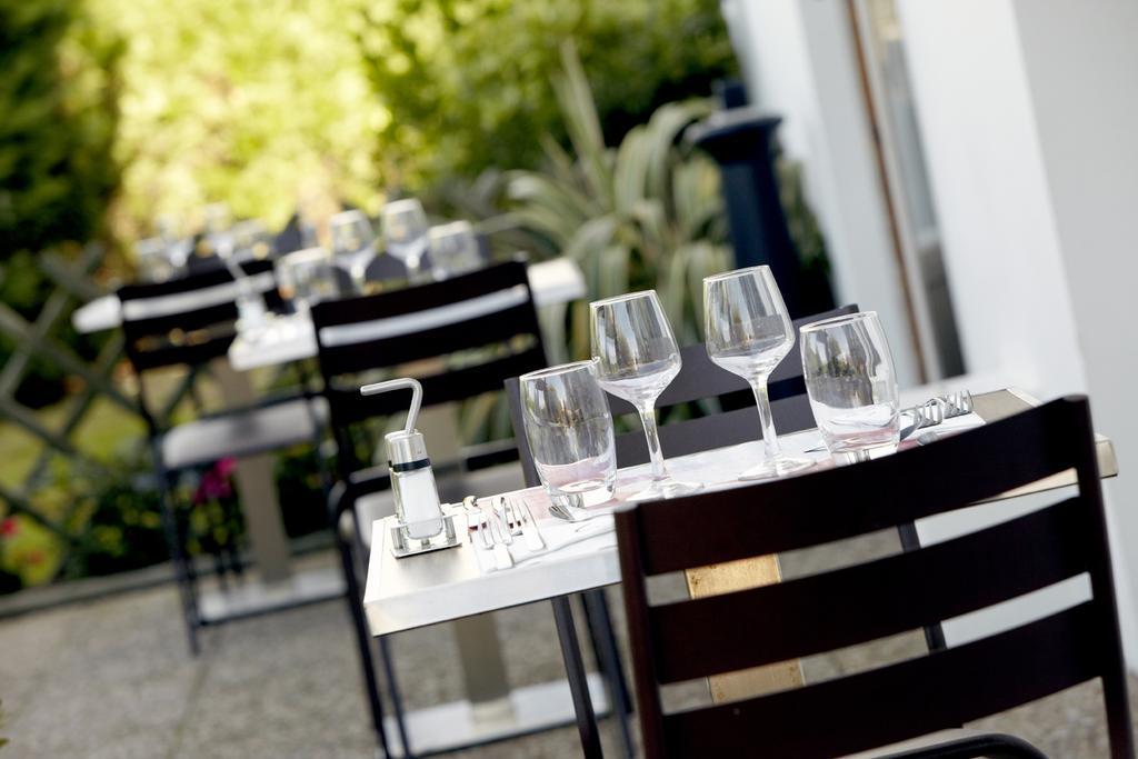 Hotel Restaurant Campanile Aurillac Exterior photo