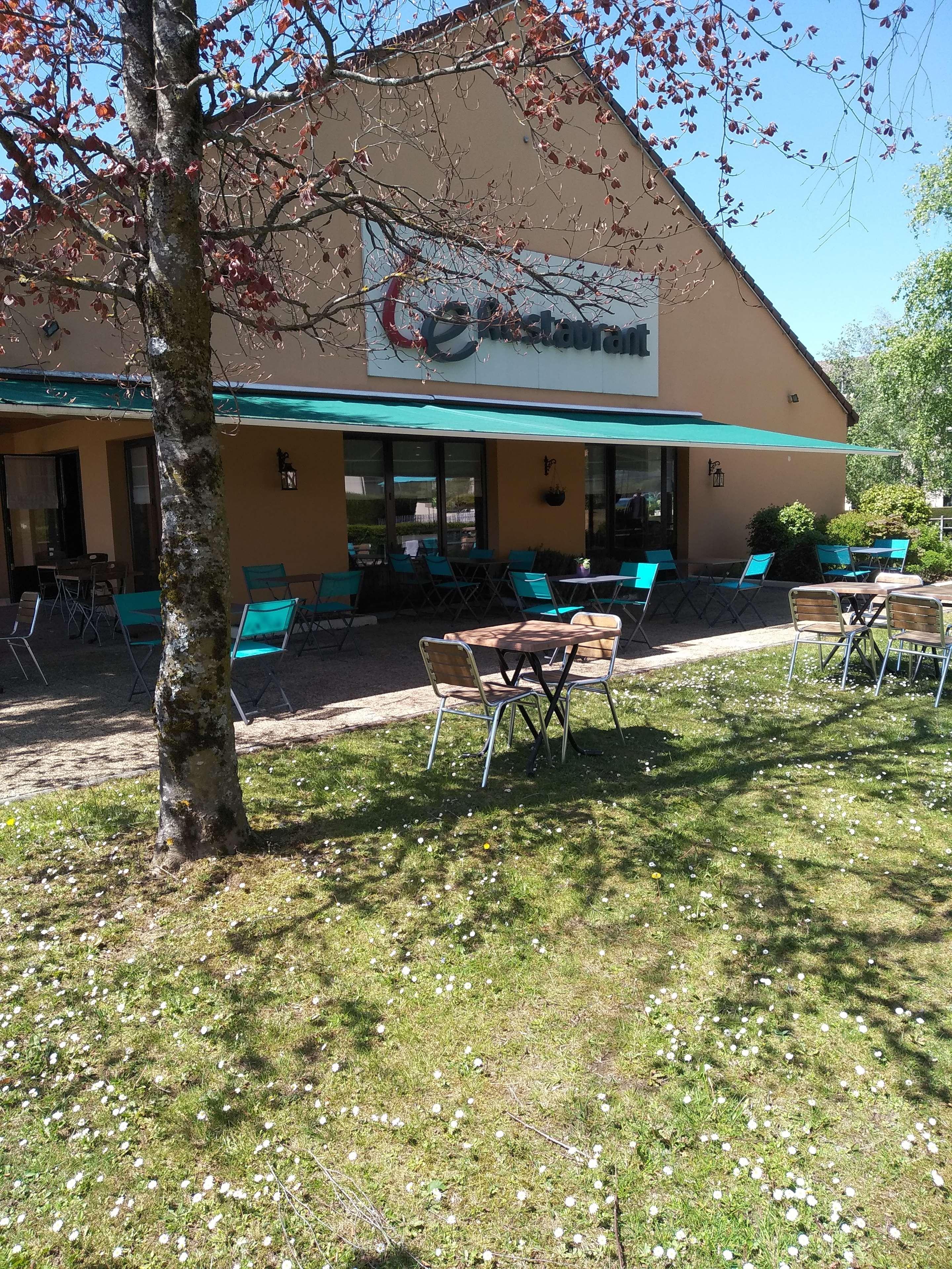 Hotel Restaurant Campanile Aurillac Exterior photo