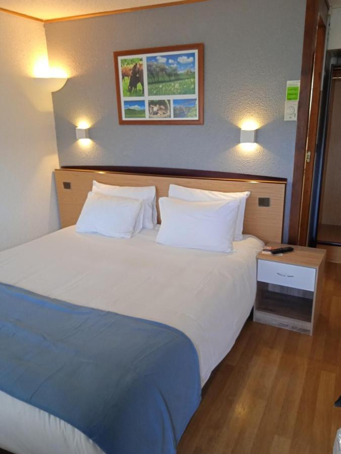 Hotel Restaurant Campanile Aurillac Exterior photo